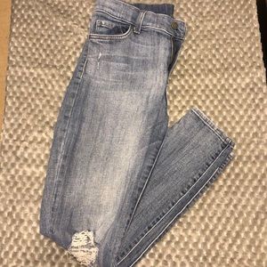 distressed skinny jeans